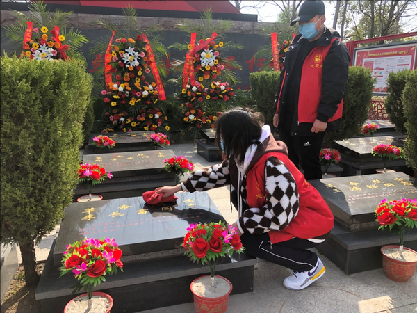 盐都区张庄街道开展云祭扫代祭扫活动暖人心